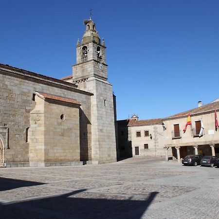 Mesa Del Conde Hotel San Felices de los Gallegos Luaran gambar