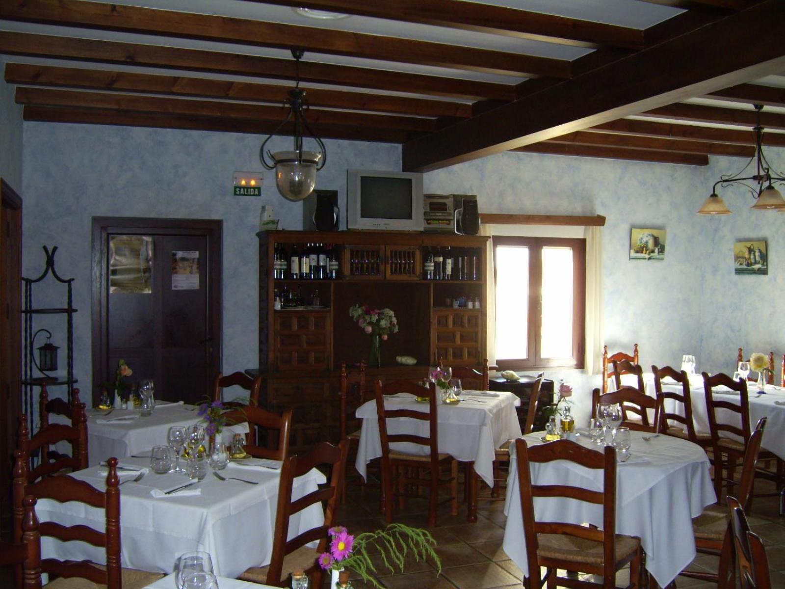 Mesa Del Conde Hotel San Felices de los Gallegos Luaran gambar