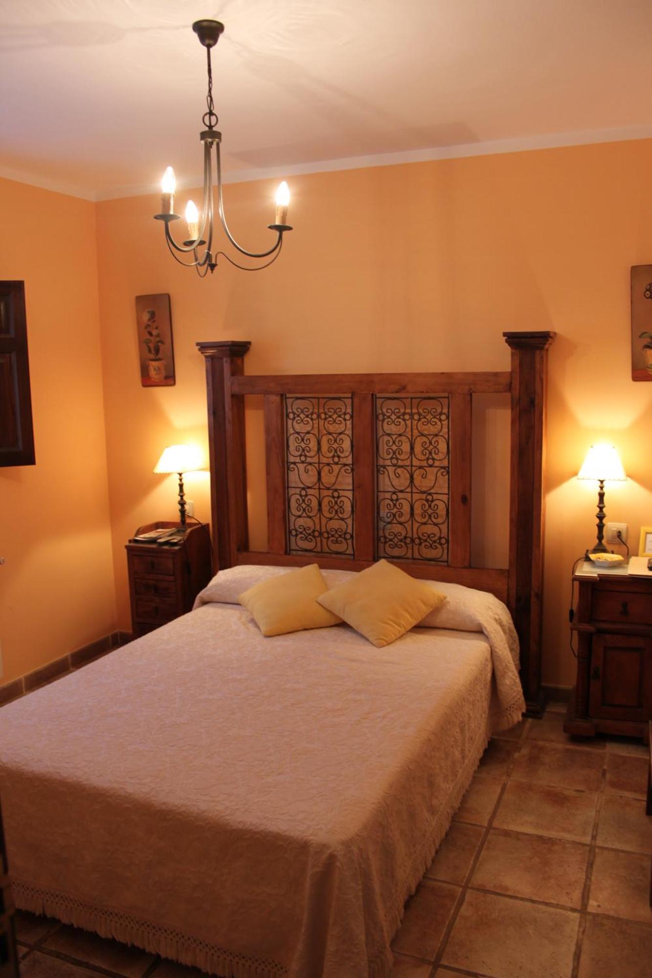 Mesa Del Conde Hotel San Felices de los Gallegos Bilik gambar